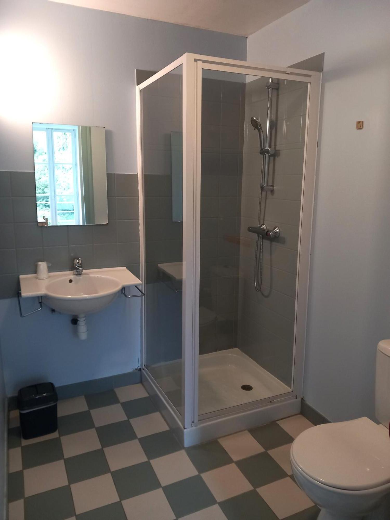 Saint-Denis-de-Gastines 샤토 뒤 부어 B&B 객실 사진